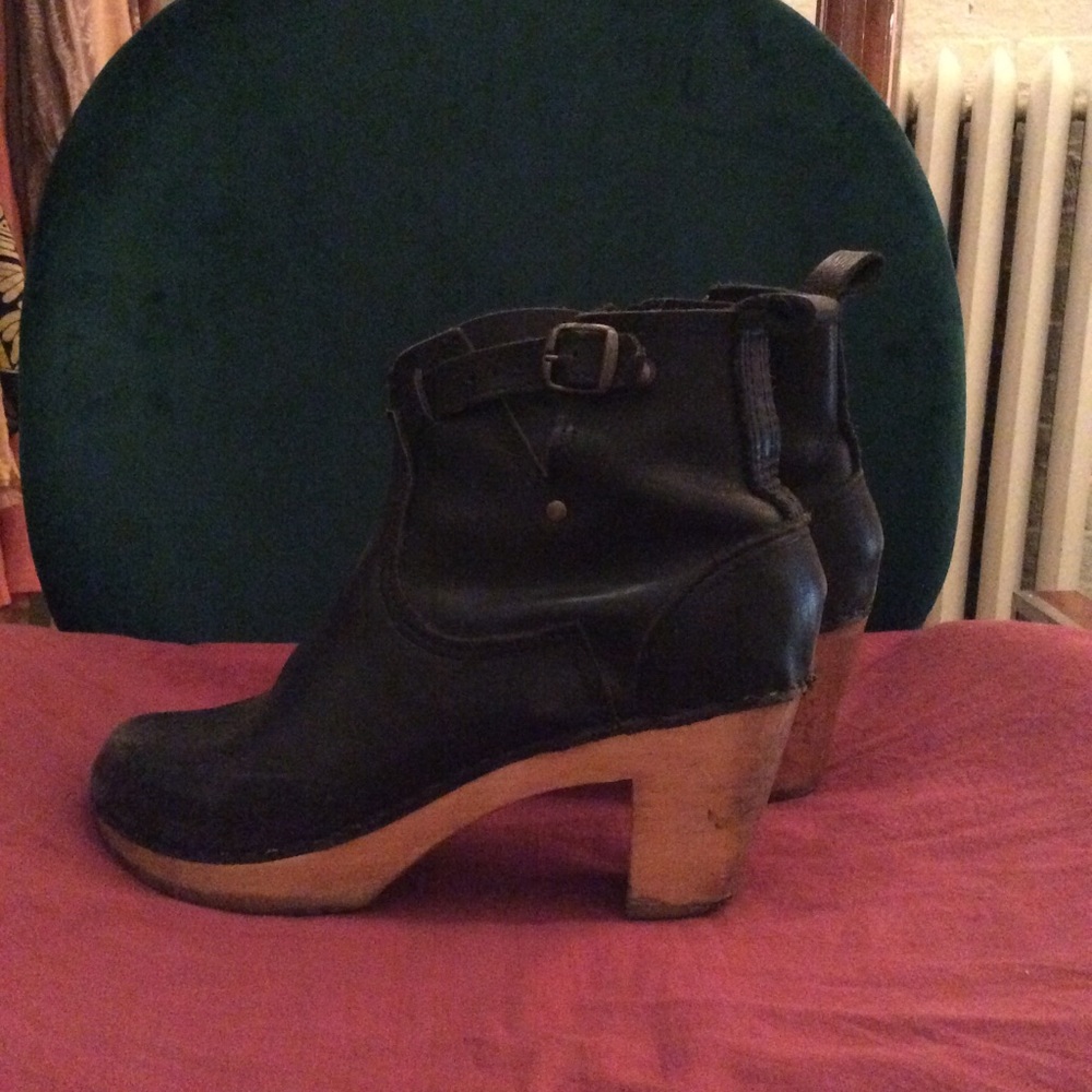 No 6 Motorcycle inspired clog boot!
